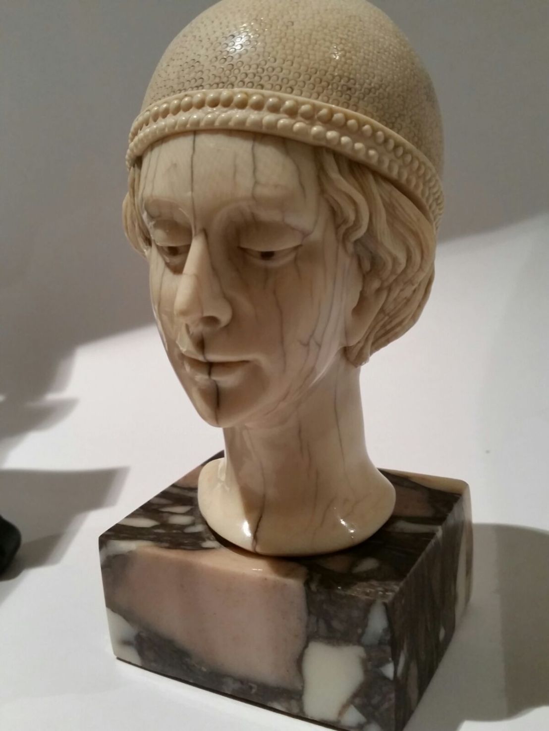 cabeza marfil IMG-20151203-WA0005