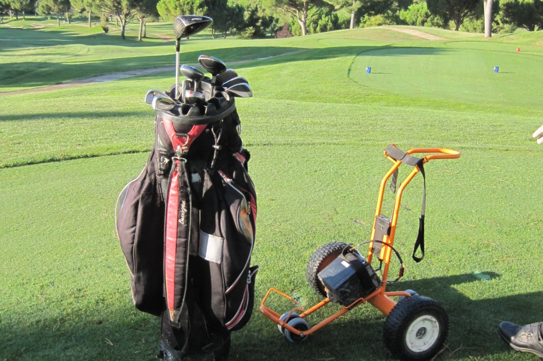 Carro de golf con&nbsp;telecomando